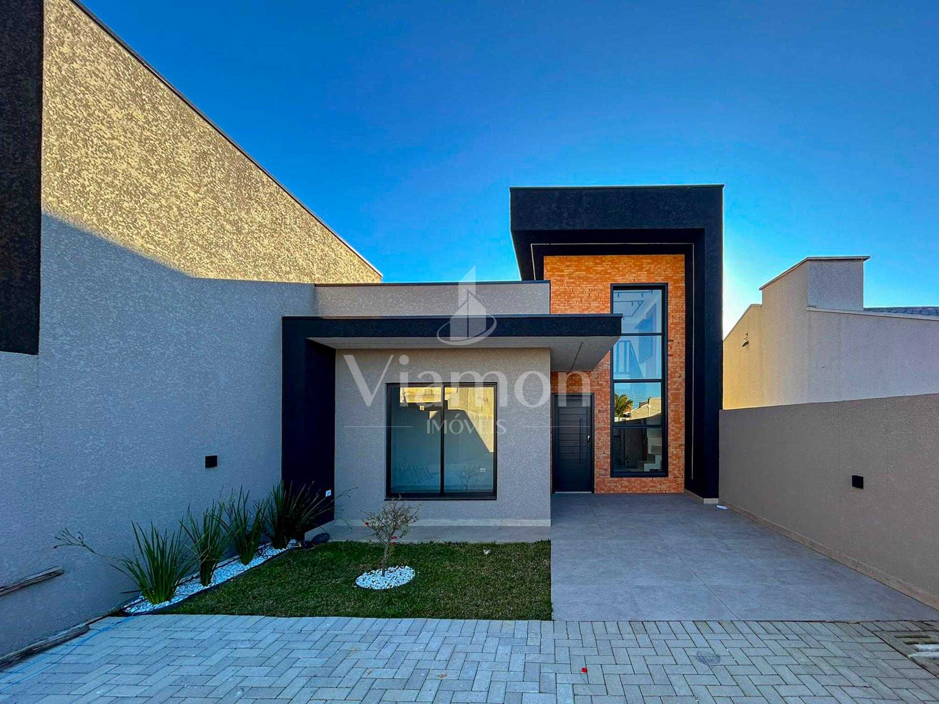Casa com Mezanino, Piscina e Móveis Planejados - Bairro Estados
