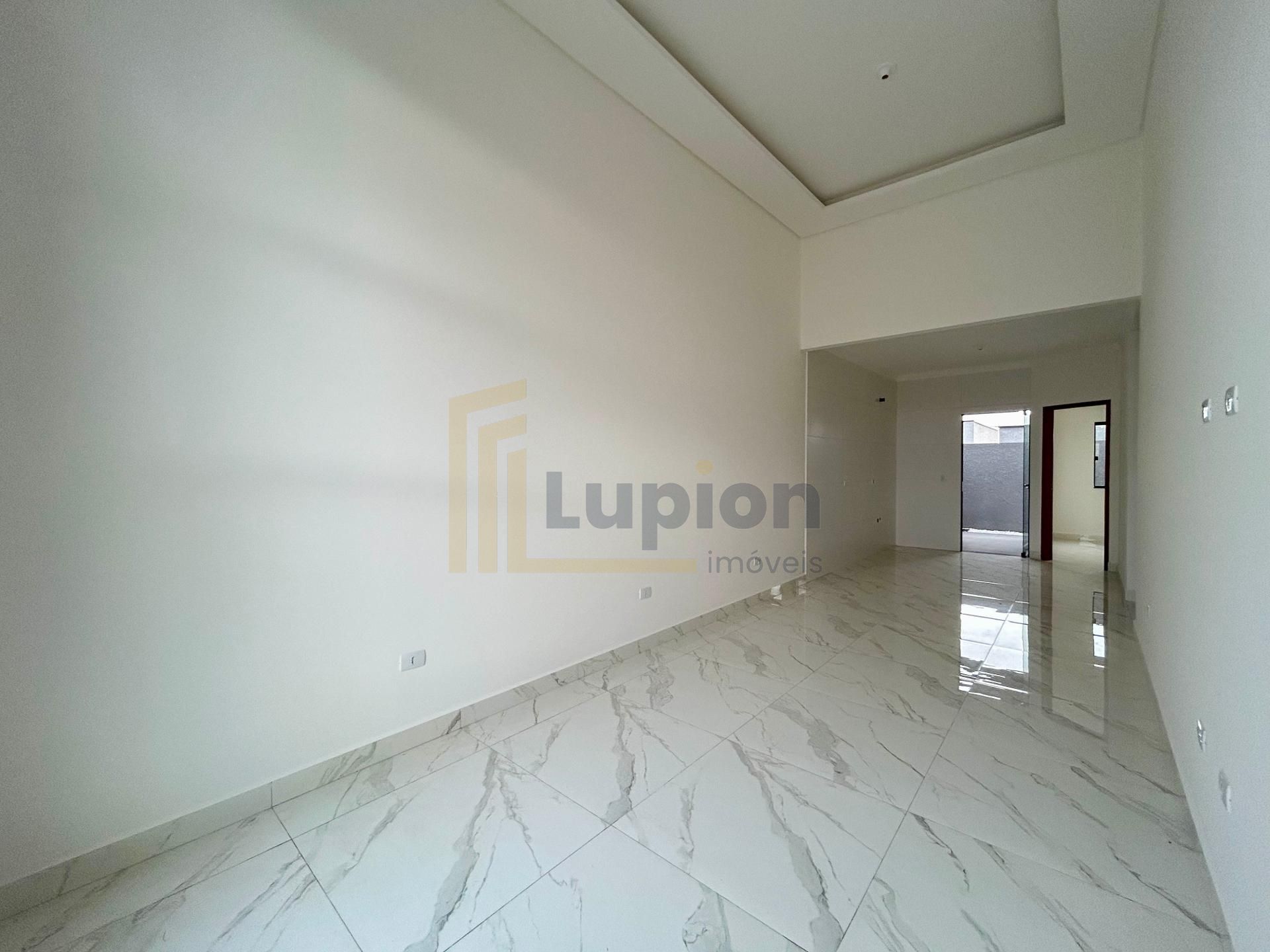Casa com  3 quartos, garagem para 2 carros e acabamento modern...