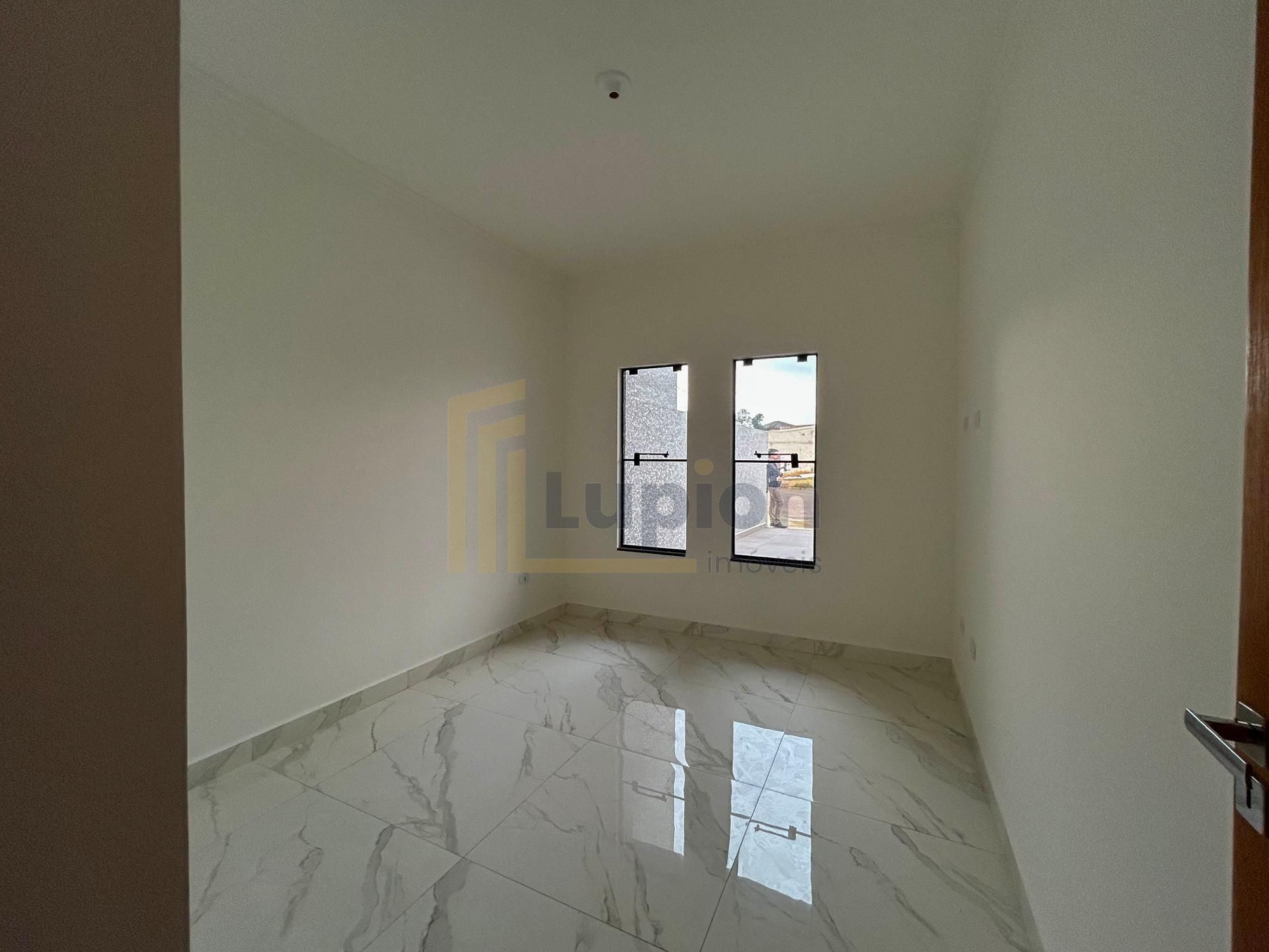 Casa com  3 quartos, garagem para 2 carros e acabamento modern...