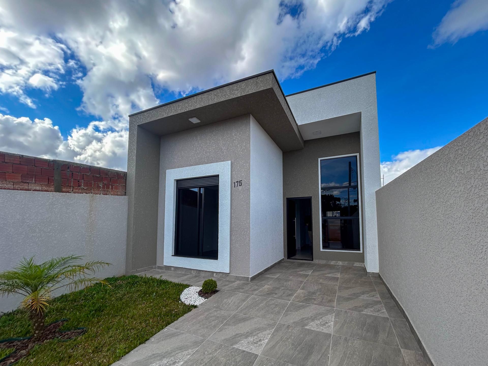 Casa 3 Quartos com Suíte, 60m² de área construída, Terreno de ...