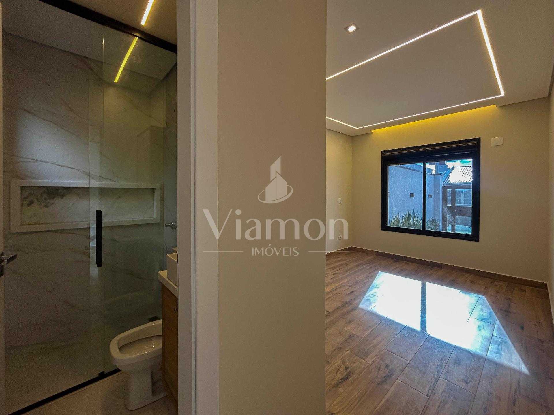 3 Quartos com Suíte, Piscina, Área Gourmet e Pé-Direito Duplo