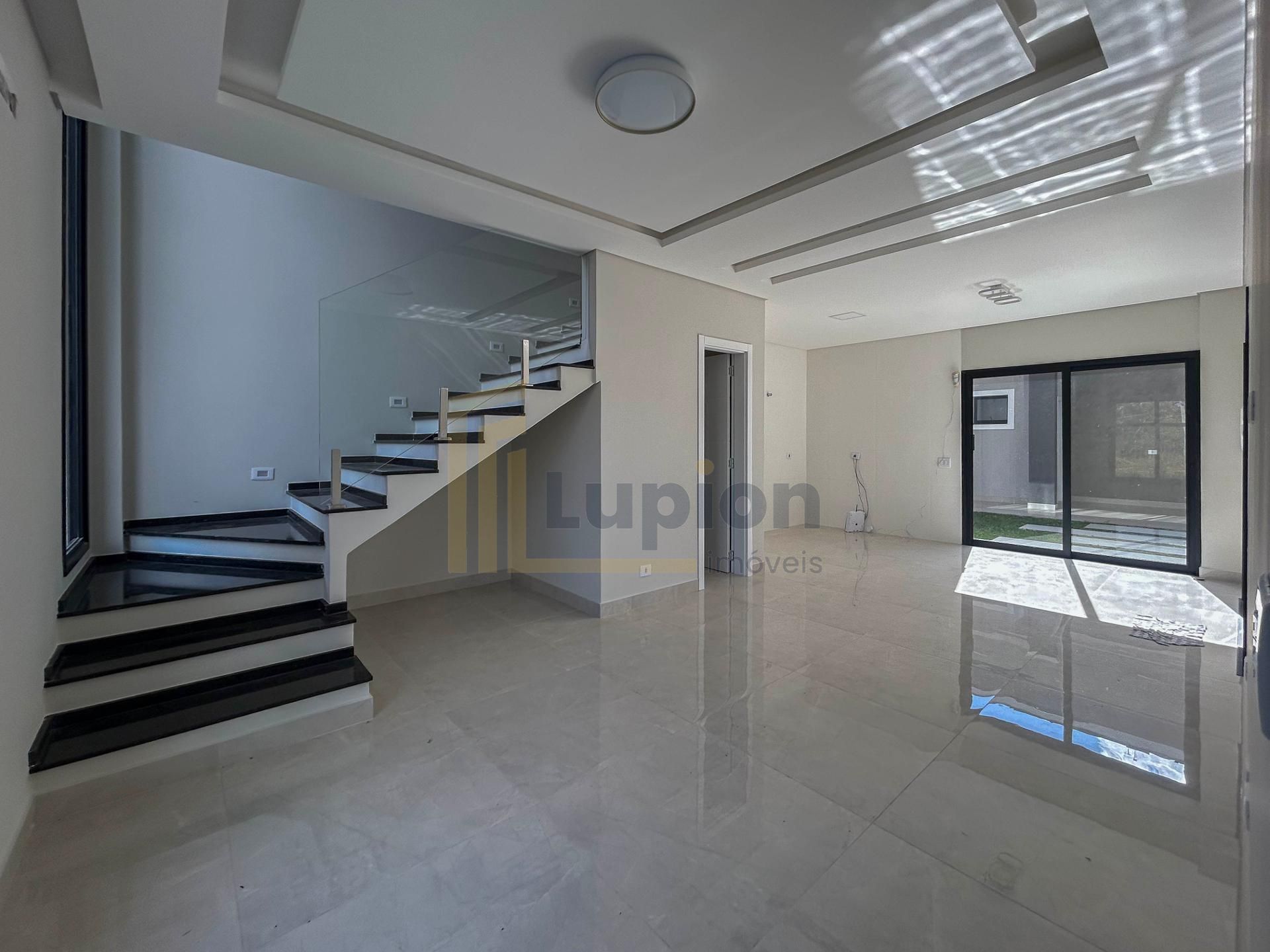 3 Quartos com Suíte, Área Gourmet, Teto Rebaixado e 140m²