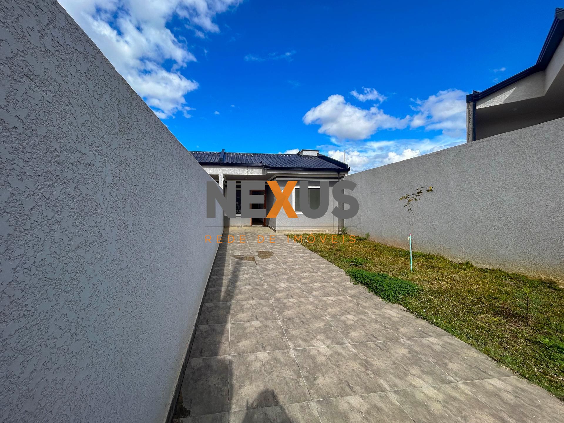 2 Quartos, Garagem para 2 Carros e terreno de 120m² excelente ...