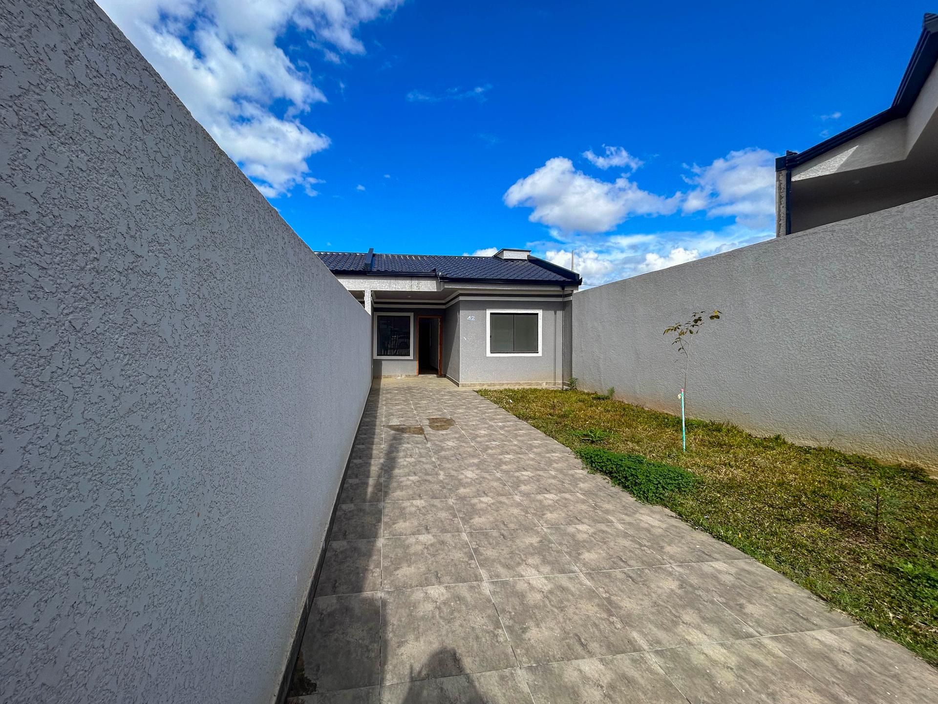 2 Quartos, Garagem para 2 Carros e terreno de 120m² excelente ...
