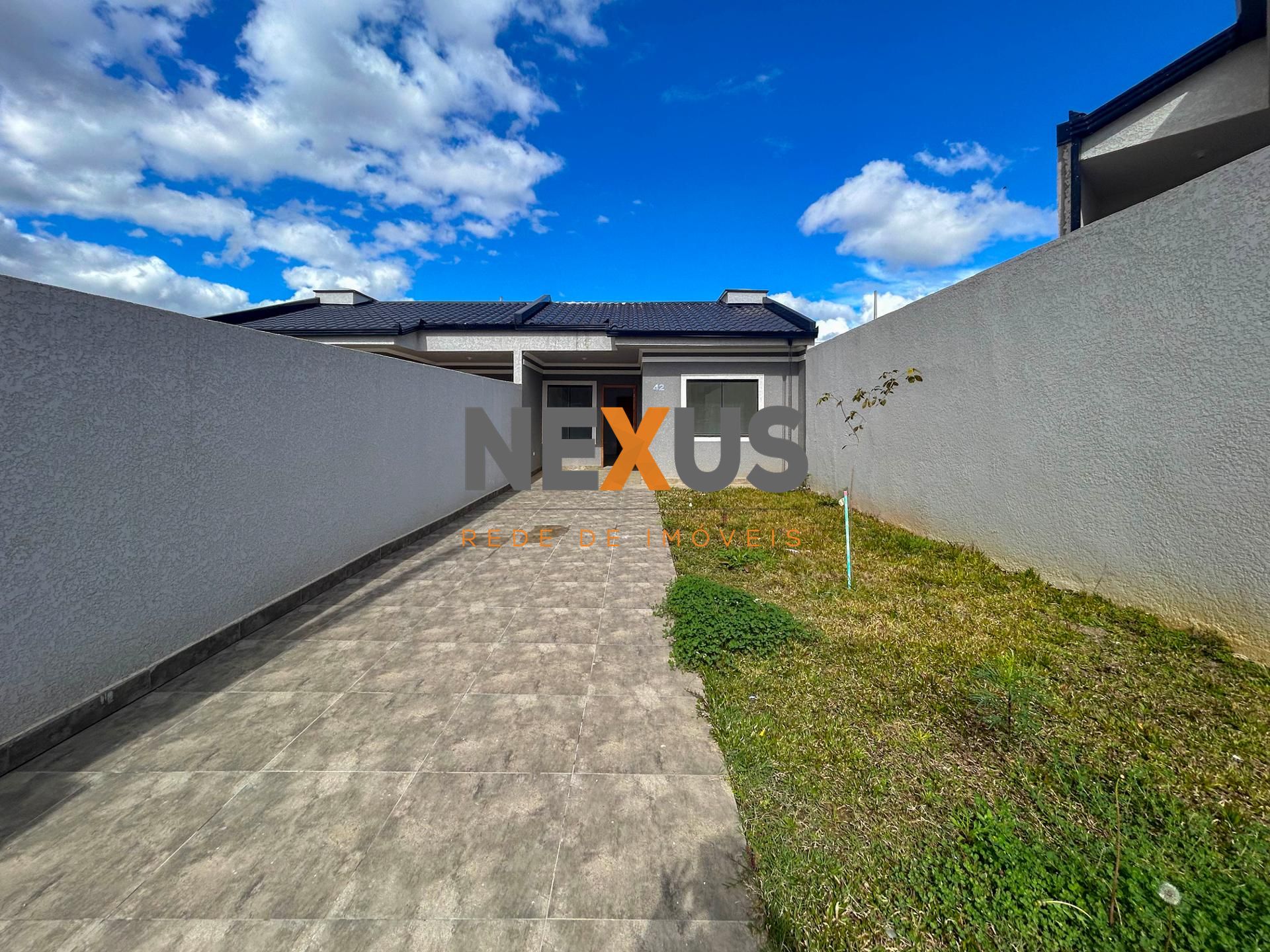 2 Quartos, Garagem para 2 Carros e terreno de 120m² excelente ...