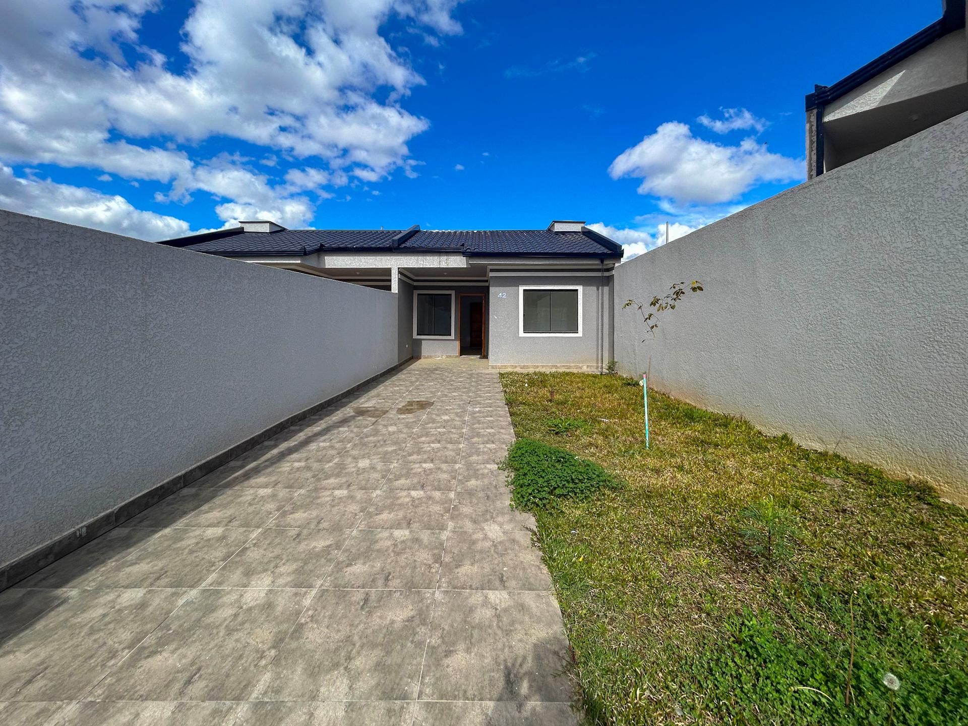 2 Quartos, Garagem para 2 Carros e terreno de 120m² excelente ...
