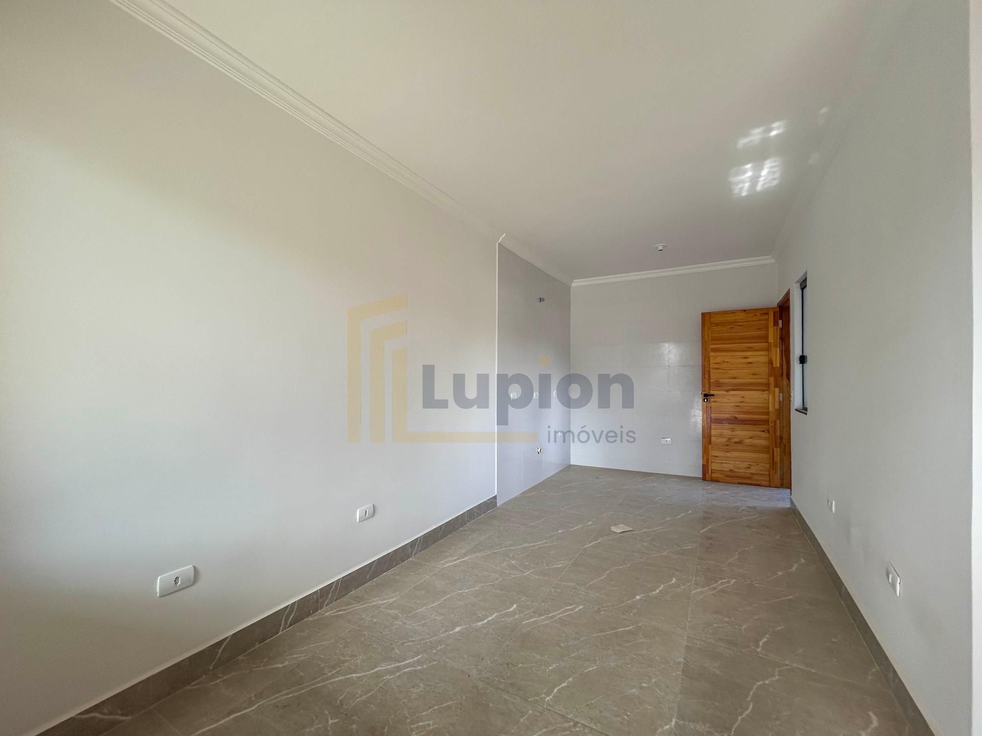 2 Quartos, Garagem para 2 Carros e terreno de 120m² excelente ...