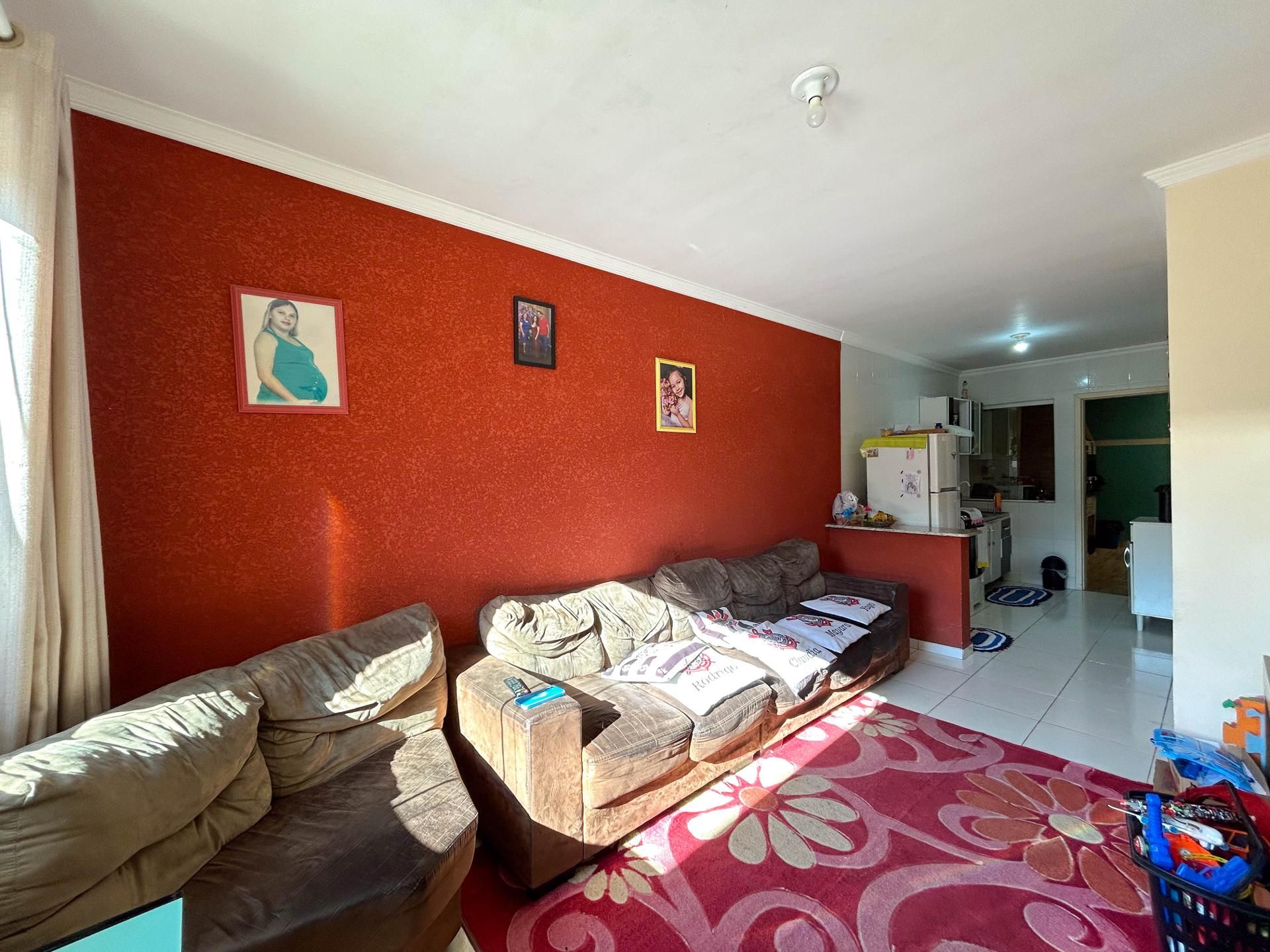 Casa com 2 Quartos, Excelente Oportunidade - Fazenda Rio Grande
