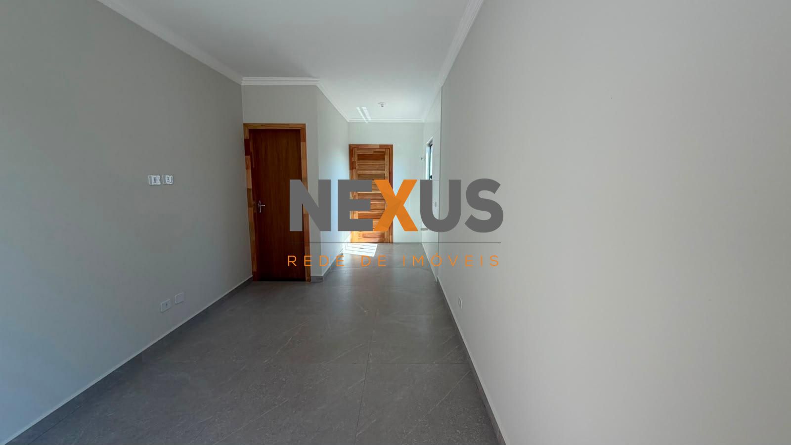 3 Quartos, Churrasqueira e Amplo Terreno de 195,65m² no Estado...