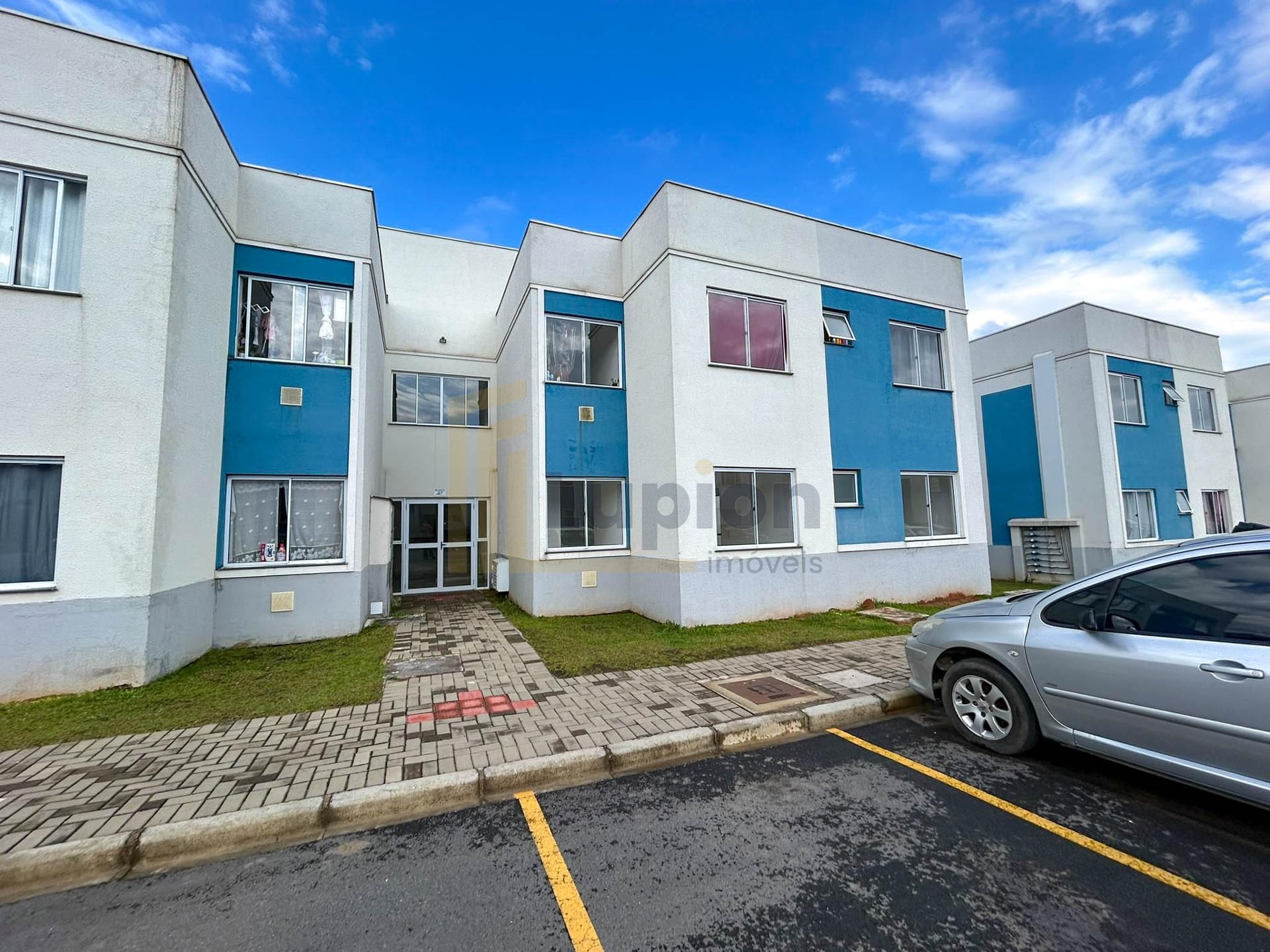 Apartamento 2 Quartos com Móveis Planejados e 1 Vaga no América 3