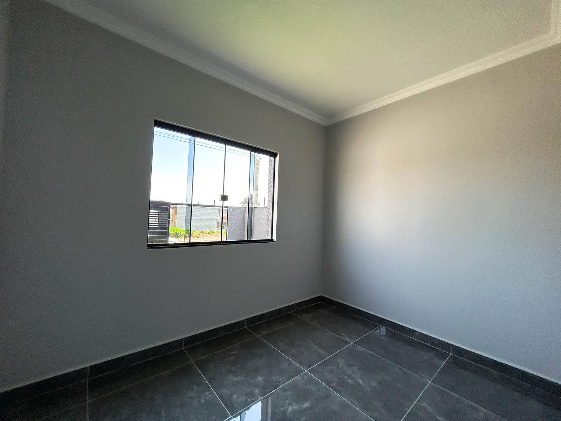 Casa com 3 Quartos, Churrasqueira e Amplo Terreno no bairro Ve...