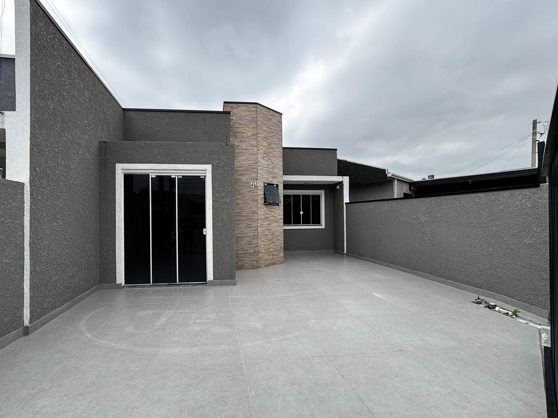 2 Quartos, Terreno de 105m² e 60m² de Área Construída no Eucal...