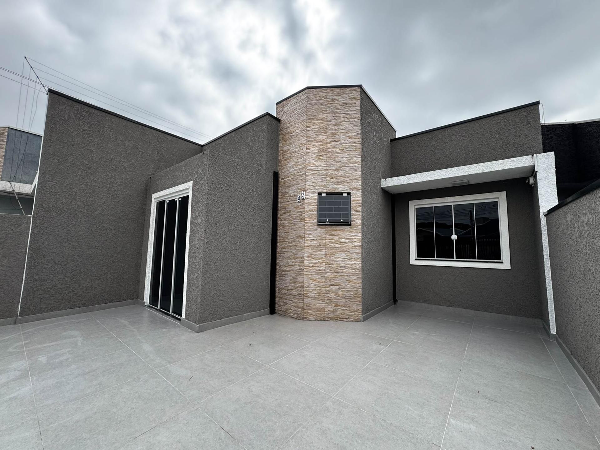 2 Quartos, Terreno de 105m² e 60m² de Área Construída no Eucal...