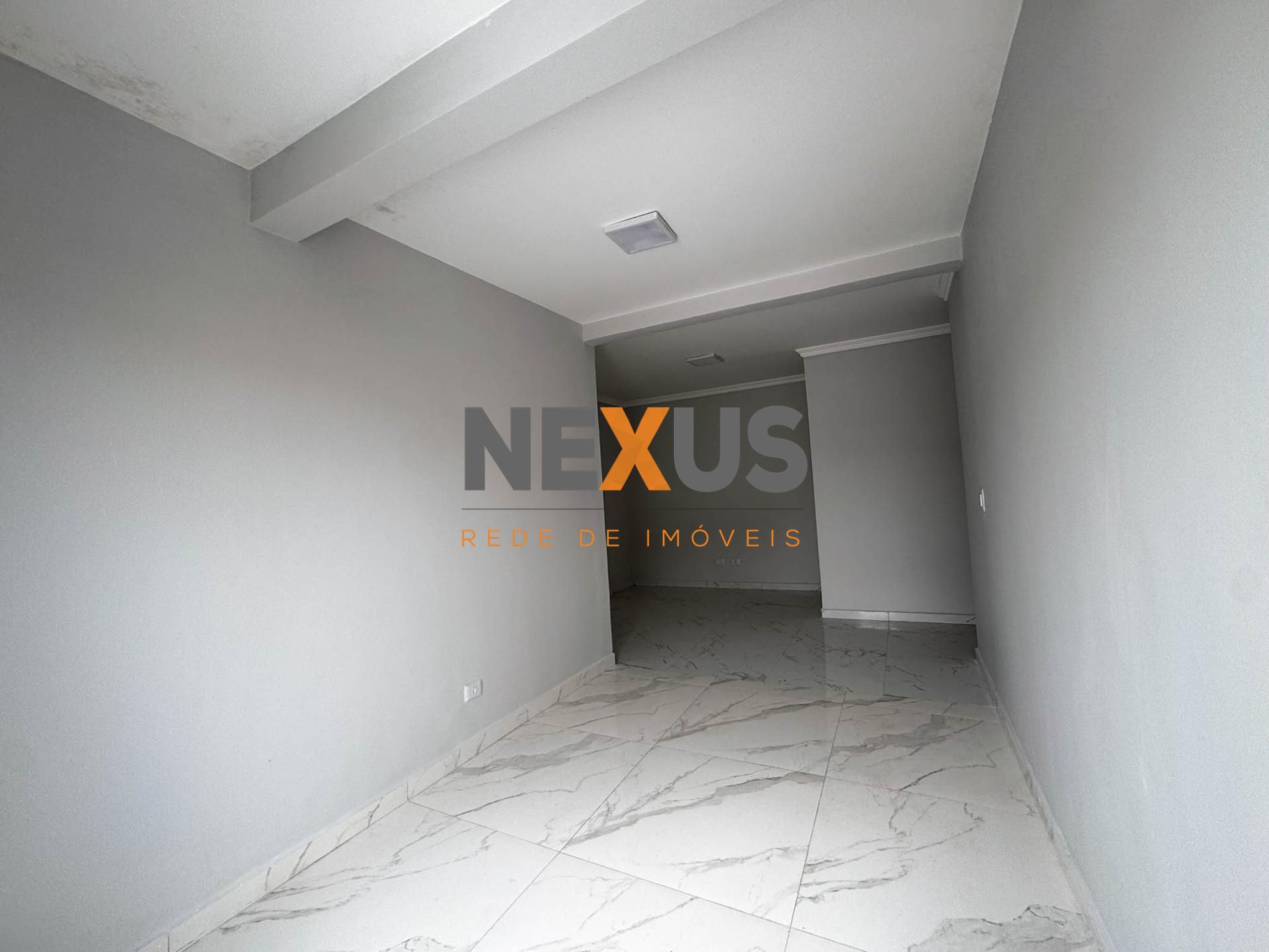 2 Quartos, Terreno de 105m² e 60m² de Área Construída no Eucal...