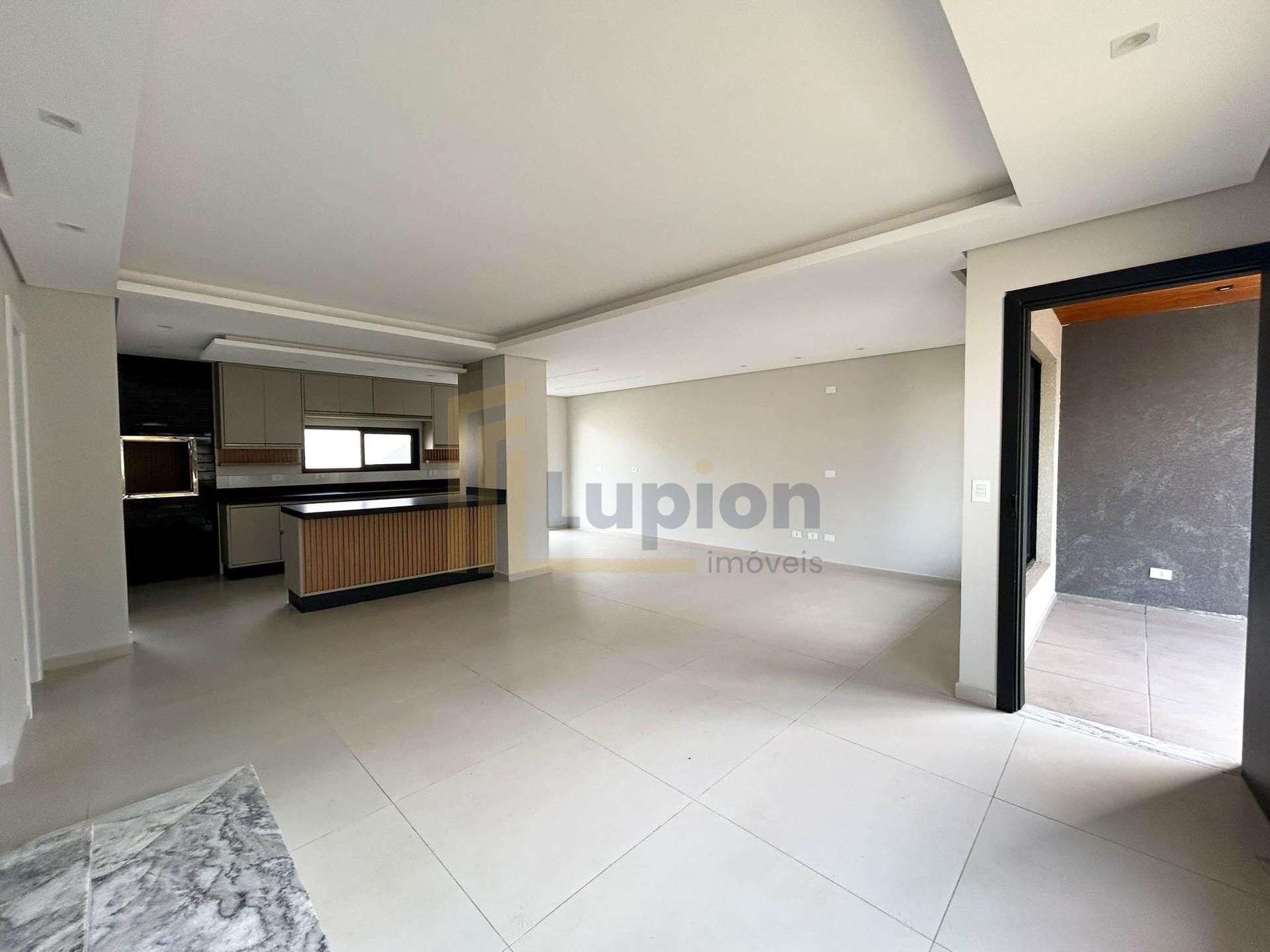 3 Quartos com Suíte, Closet, Living Integrado e Churrasqueira