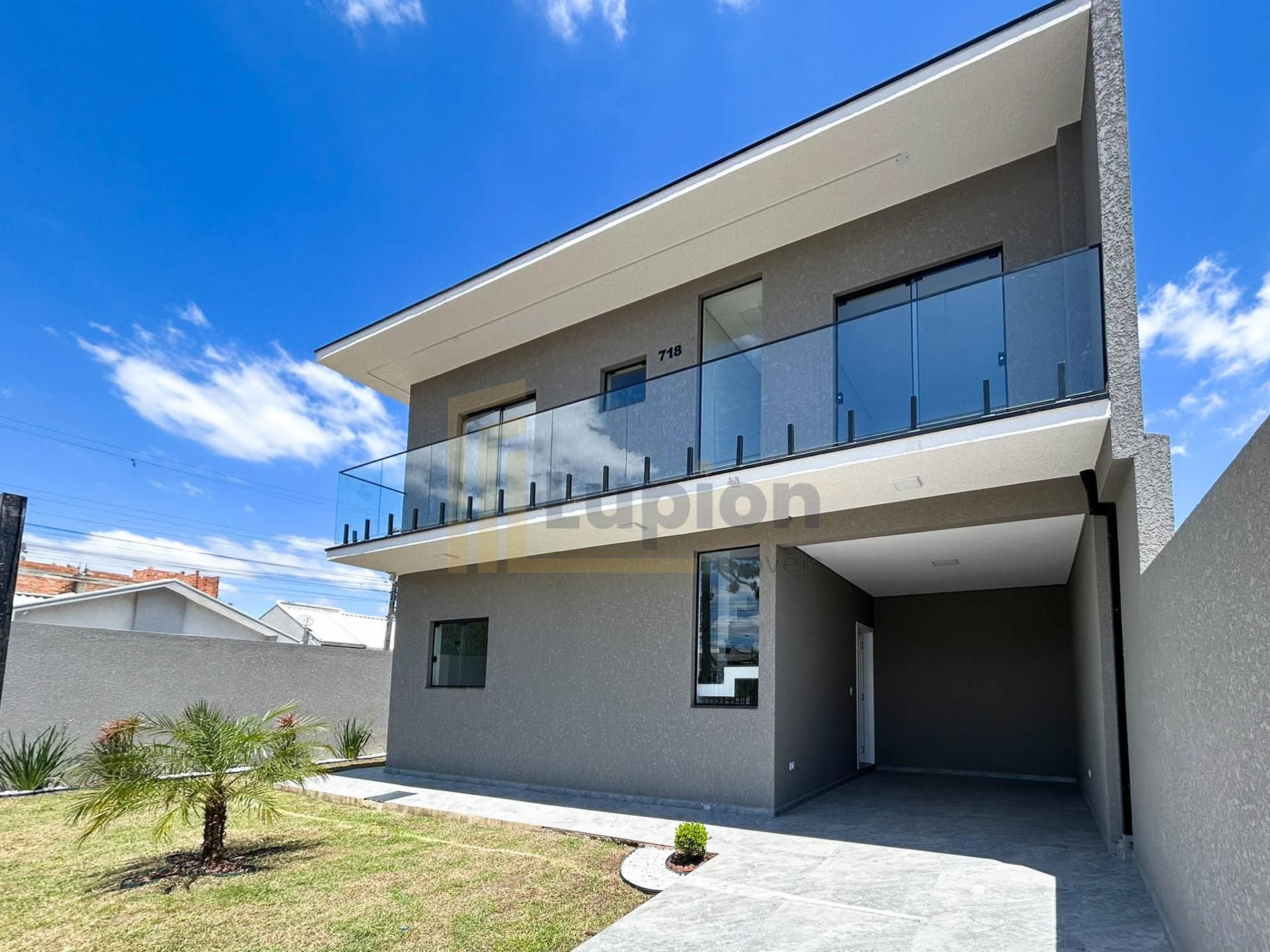 Sobrado de 80m² com 3 Quartos, Sala Bem Iluminada no Bairro Ig...