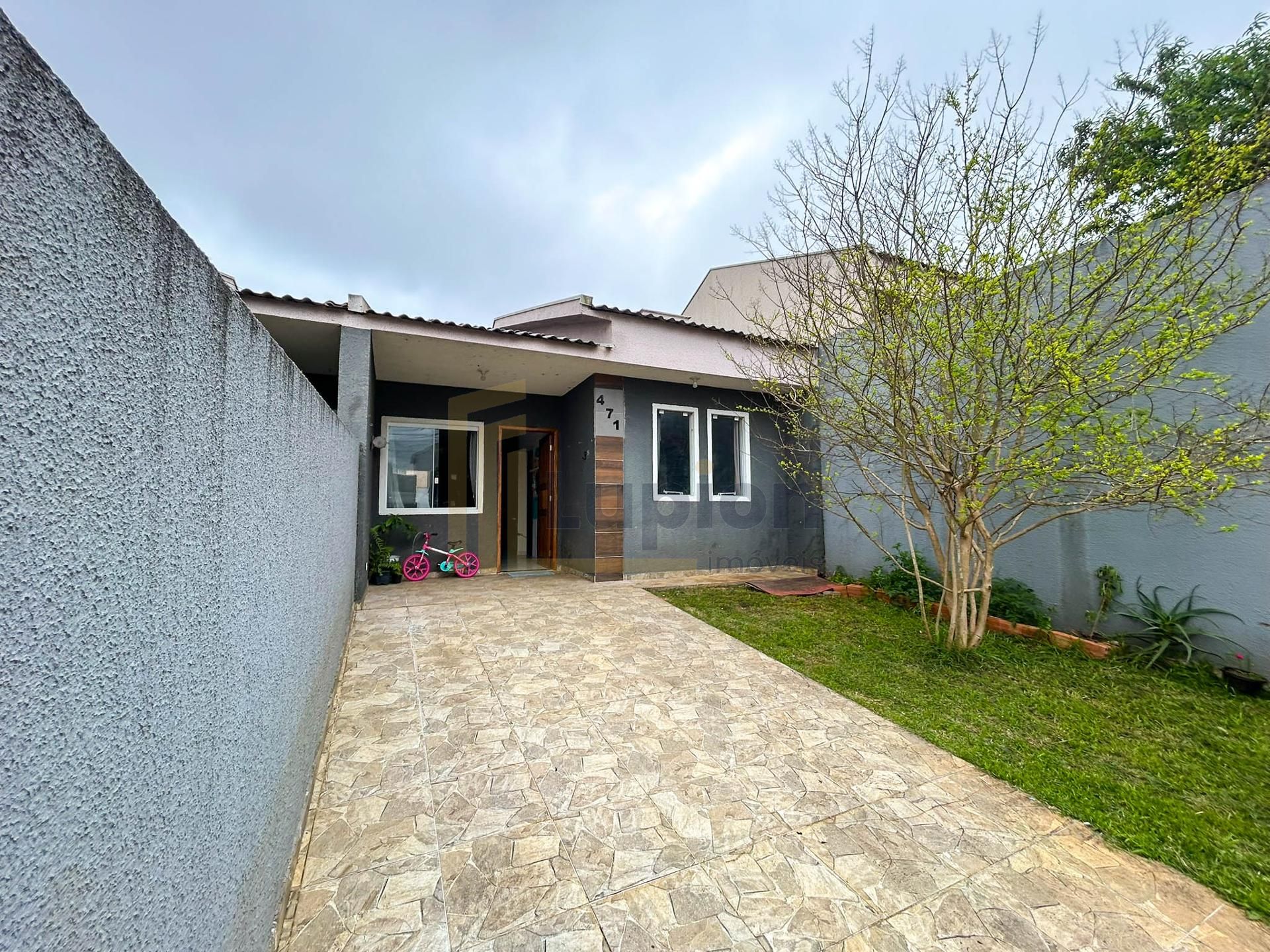 3 Quartos com Terreno de 126m² e Espaço para Toda a Família