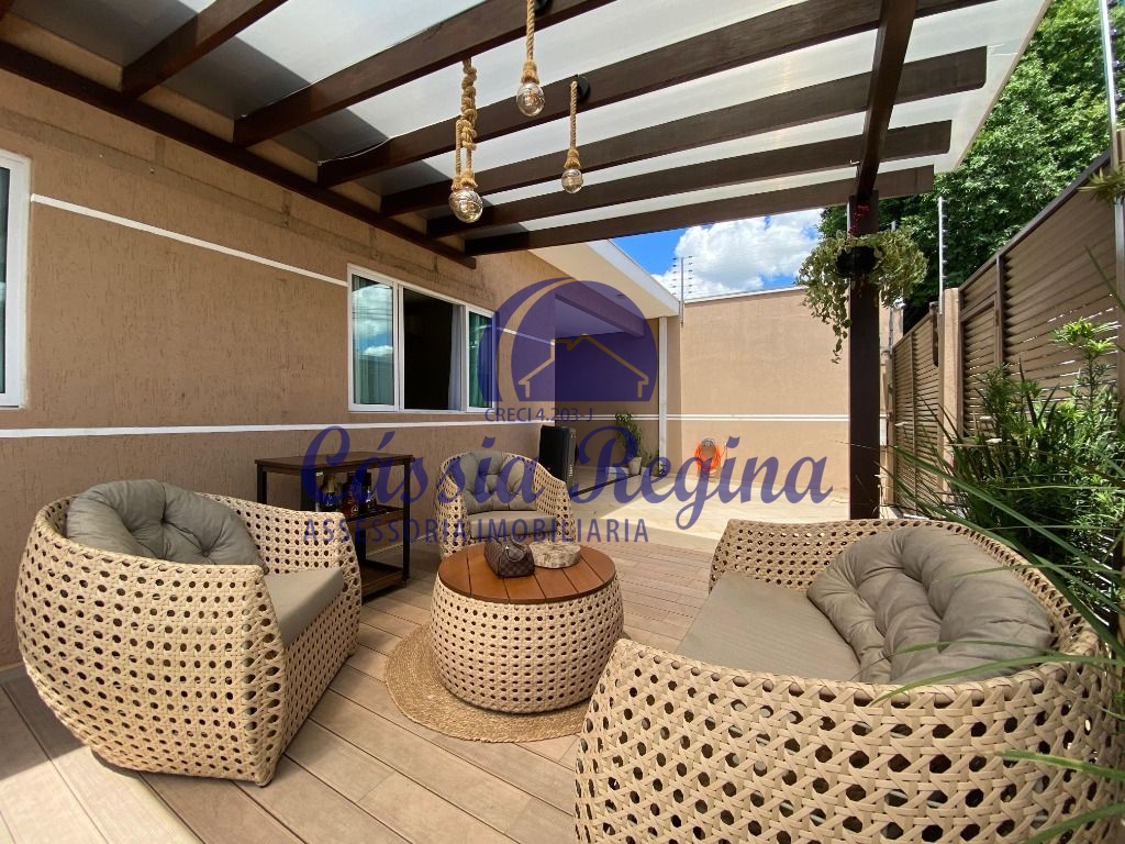 Casa com 04 dormitórios, sendo 01 suíte no Jardim Laranjeiras - Região da Vila A.