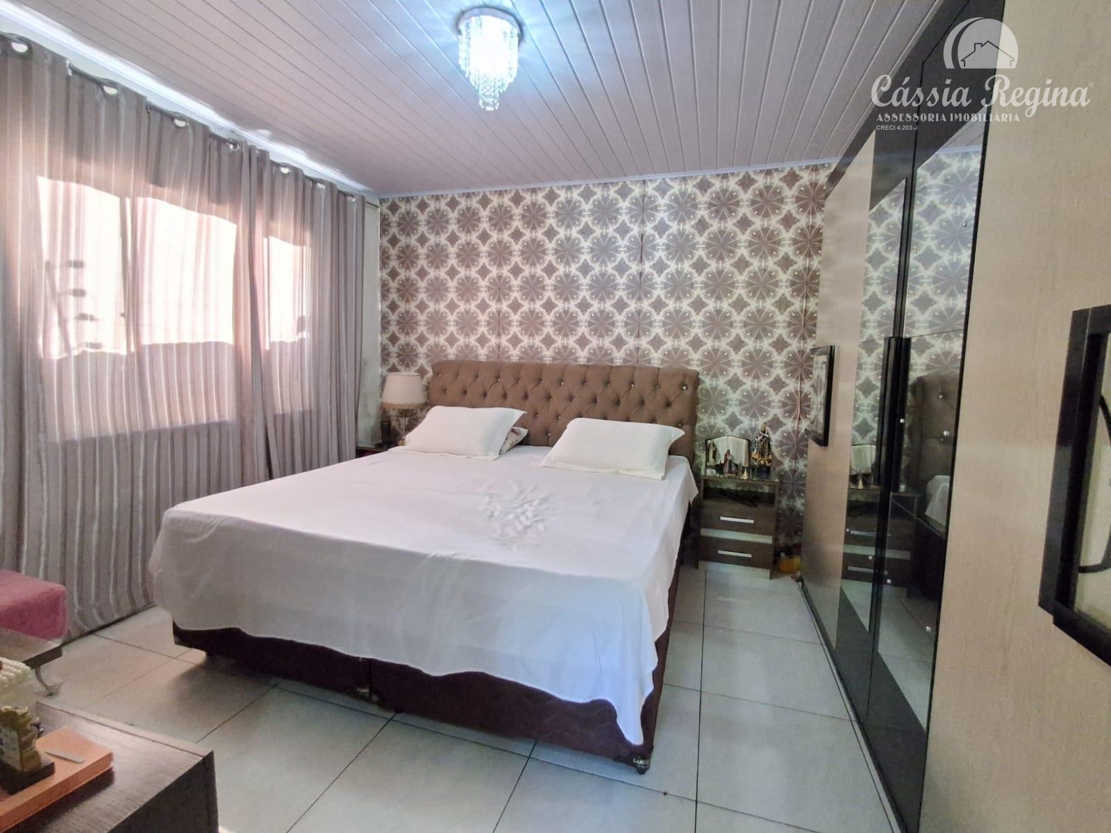 Casa com 03 dormitórios sendo 01 suíte no Morumbi II, Foz do Iguaçu