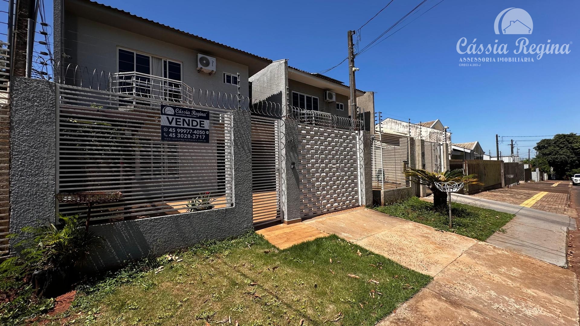 Sobrado com 03 suítes - Jardim Petrópolis - Região da Vila A