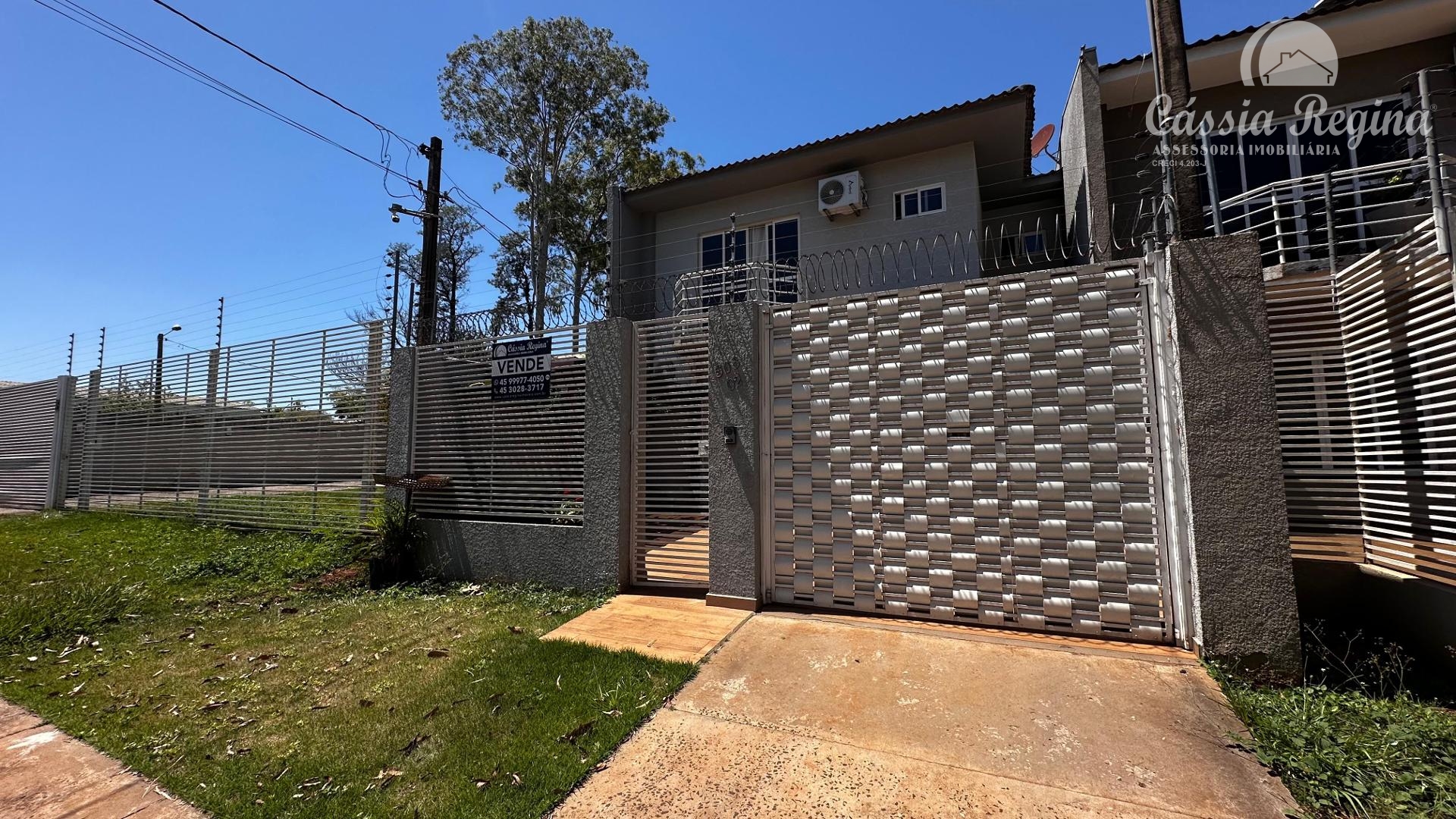 Sobrado com 03 suítes - Jardim Petrópolis - Região da Vila A