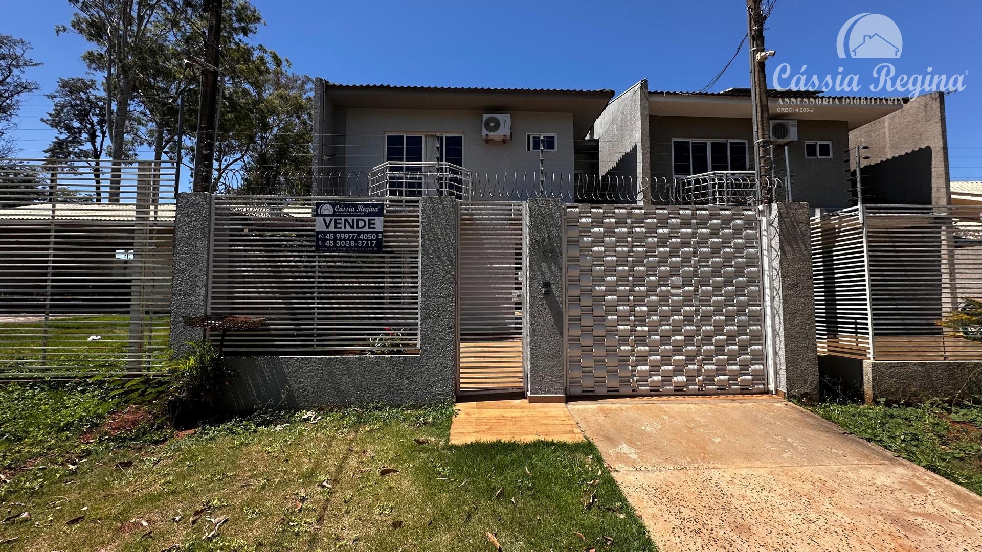 Sobrado com 03 suítes - Jardim Petrópolis - Região da Vila A