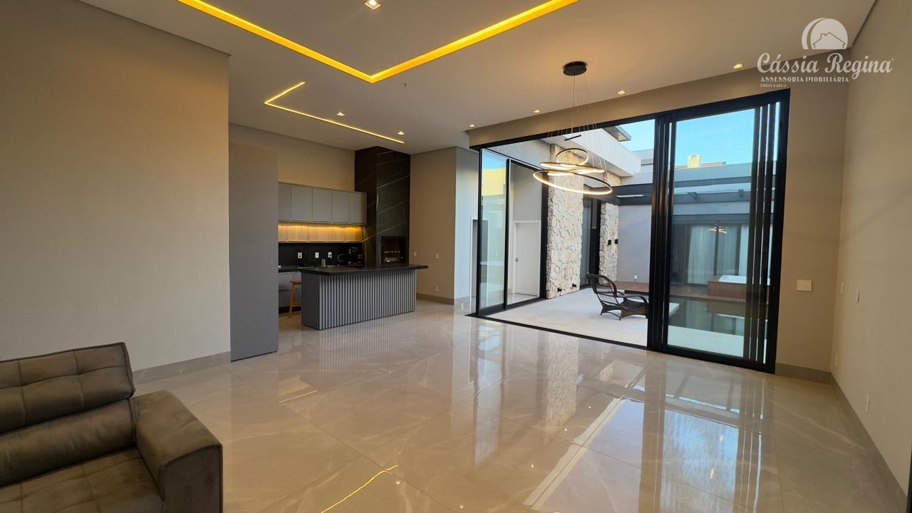 Casa com 03 suítes sendo 01 suíte master com closet - Condomínio Vila A Park