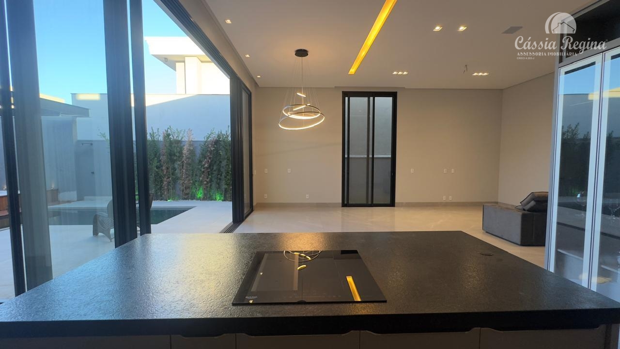 Casa com 03 suítes sendo 01 suíte master com closet - Condomínio Vila A Park