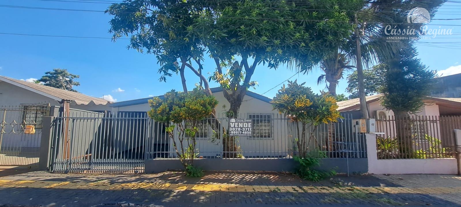 Casa à venda com 2 dormitórios, no Jardim Belvedere II - Região Norte