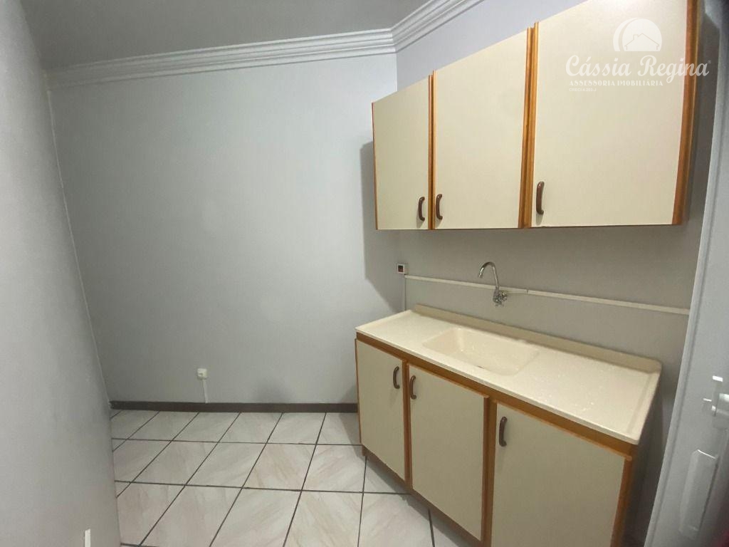 Sala Comercial Edifício Castro Centro -  Disponível para locação.