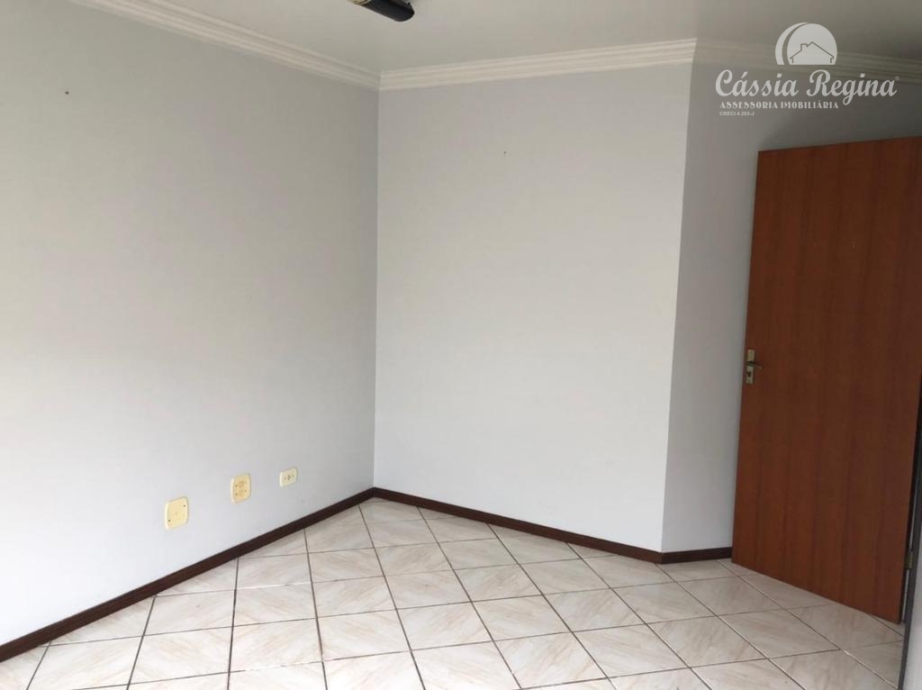 Sala Comercial Edifício Castro Centro -  Disponível para locação.