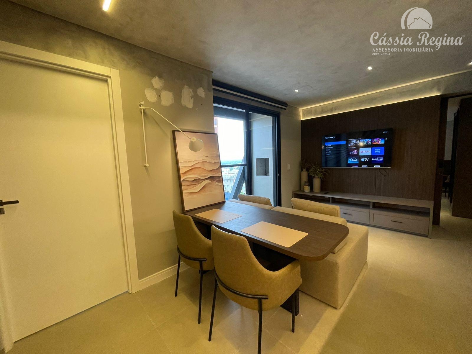 Apartamento decorado, 02 dormitórios sendo 01 suíte, Edifício Sunset 3635 - Centro