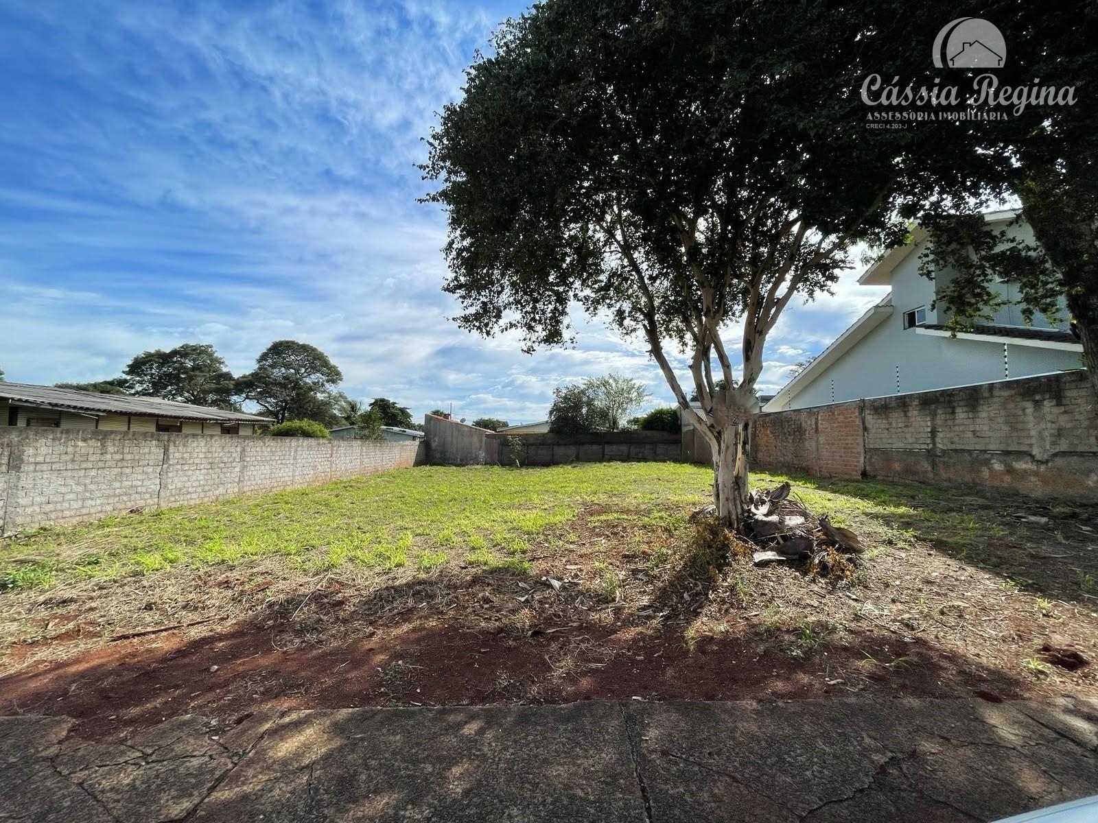 Terreno à venda com área de 600m2, Vila A, FOZ DO IGUACU - PR
