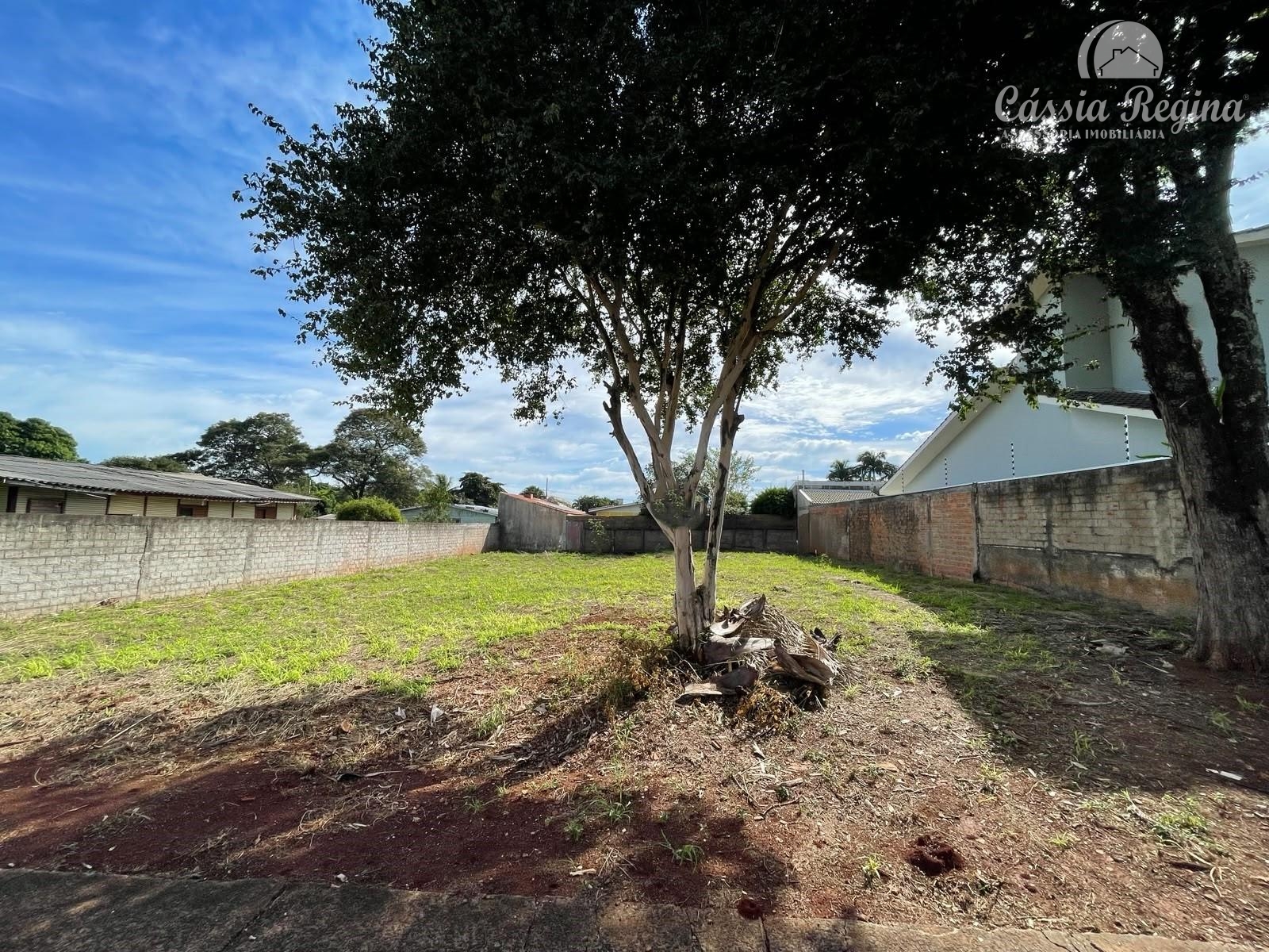Terreno à venda com área de 600m2, Vila A, FOZ DO IGUACU - PR