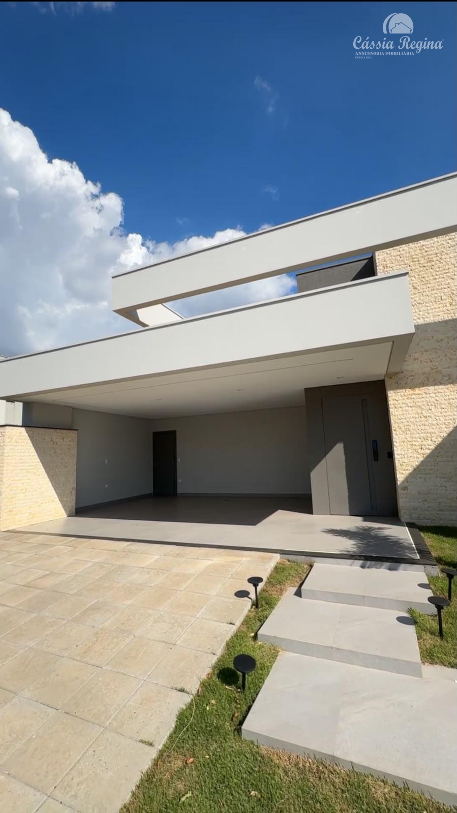 Casa à venda, com 03 dormitórios no Condomínio Safira, FOZ DO IGUACU - PR
