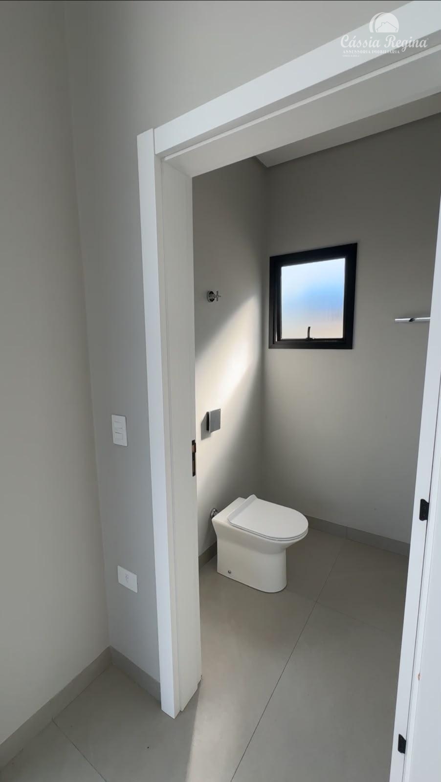 Casa à venda, com 03 dormitórios no Condomínio Safira, FOZ DO IGUACU - PR