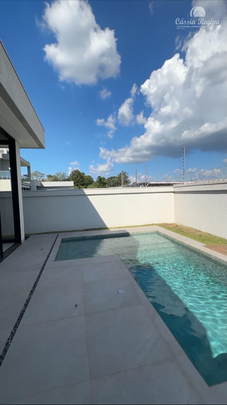 Casa à venda, com 03 dormitórios no Condomínio Safira, FOZ DO IGUACU - PR