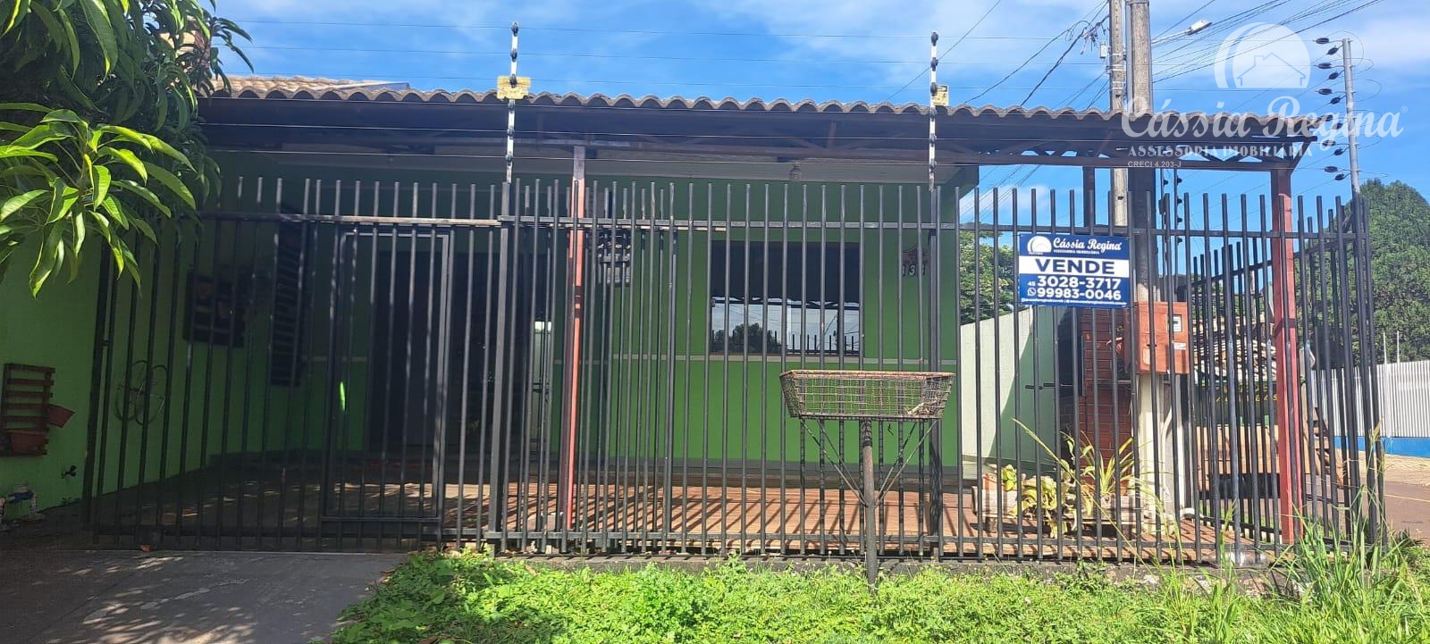 Casa de esquina com 02 dormitórios, no Portal da Foz