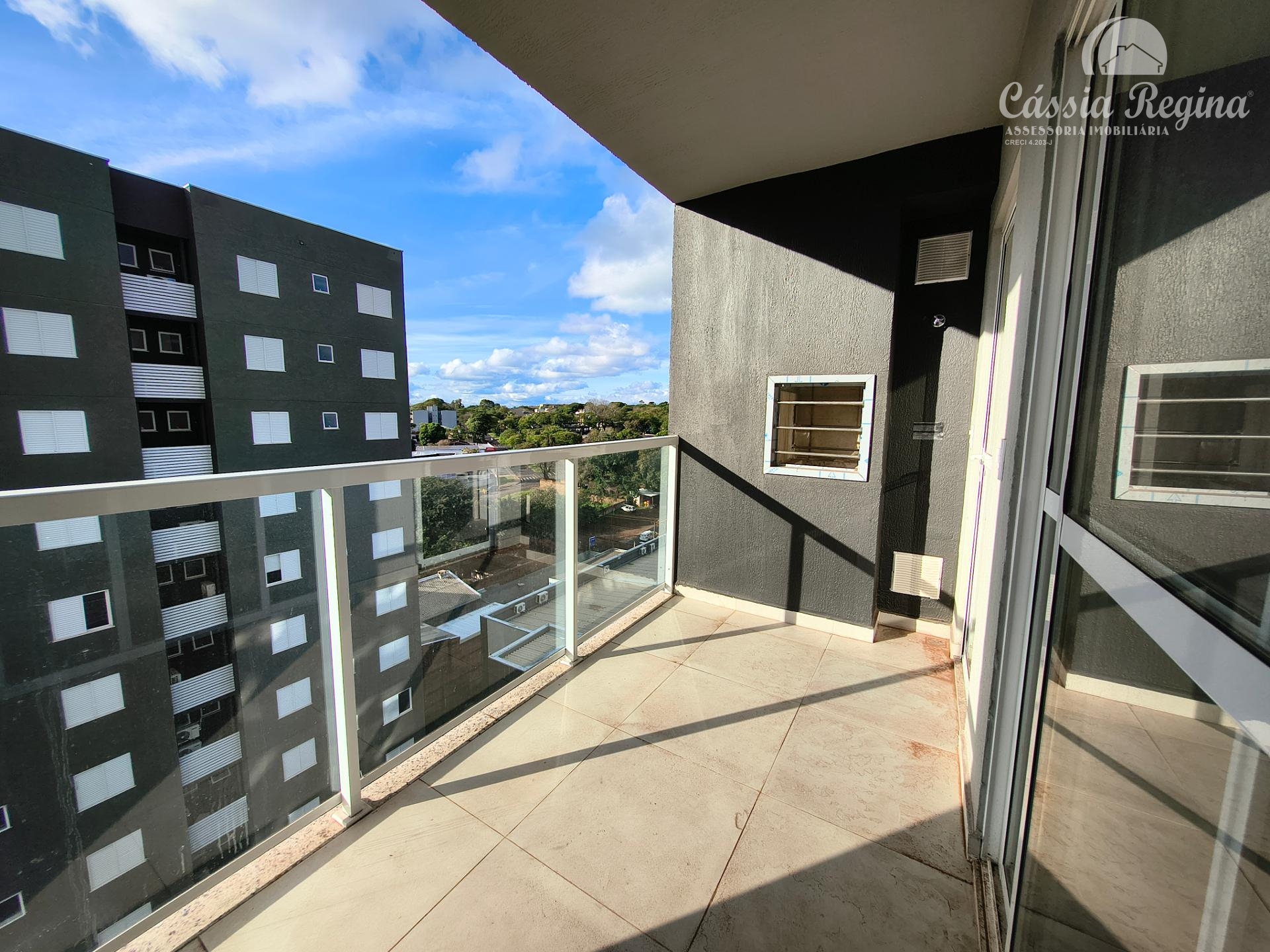 Apartamento à venda, 02 quartos sendo 01 suite, Condomínio Royal Legacy, Foz do Iguaçu - PR
