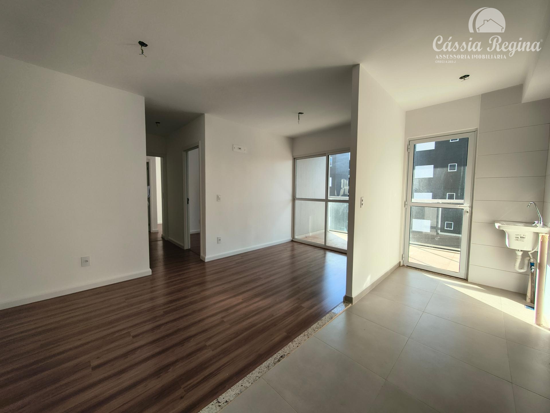 Apartamento à venda, 02 quartos sendo 01 suite, Condomínio Royal Legacy, Foz do Iguaçu - PR
