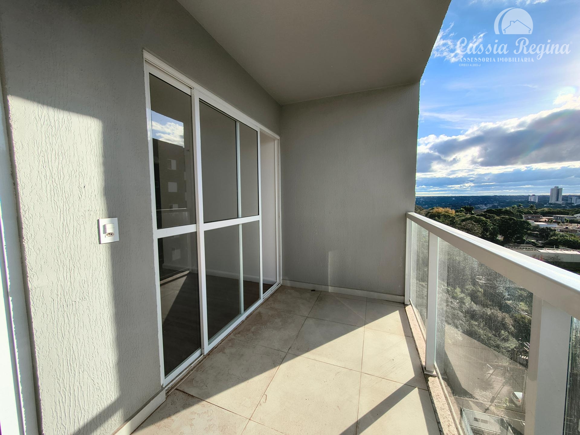 Apartamento à venda, 02 quartos sendo 01 suite, Condomínio Royal Legacy, Foz do Iguaçu - PR