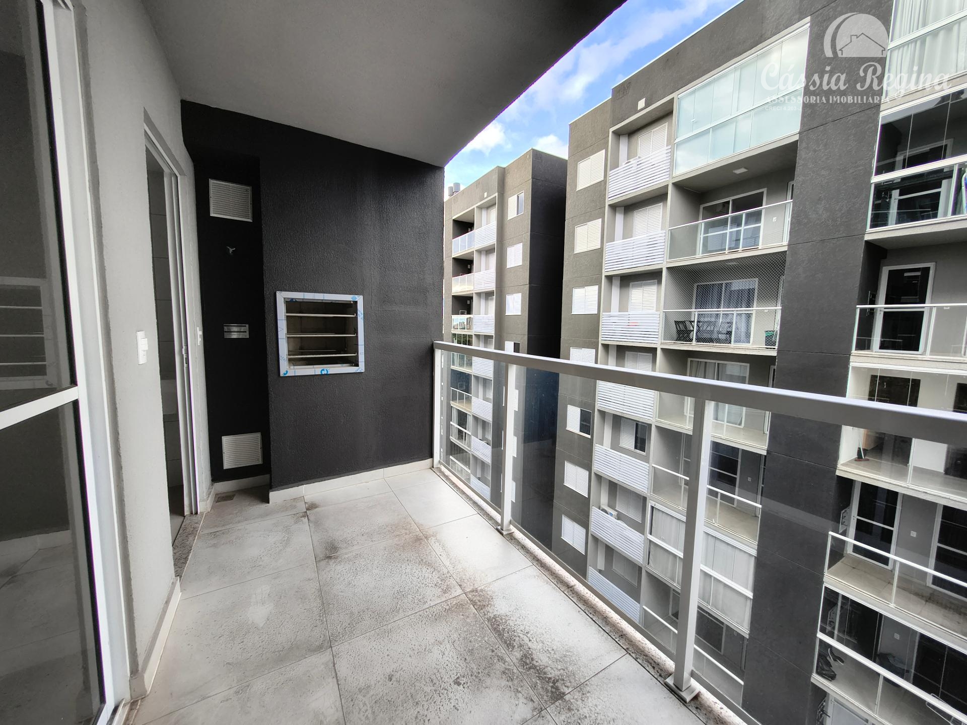 Apartamento à venda, Condomínio Royal Legacy em Foz do Iguaçu - PR.