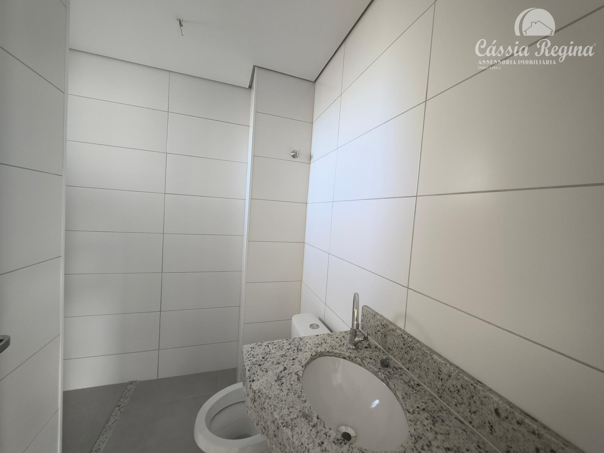 Apartamento à venda, Condomínio Royal Legacy em Foz do Iguaçu - PR