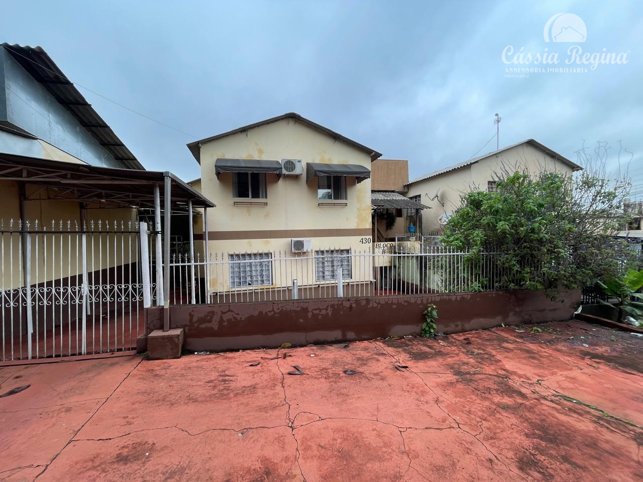 Apartamento com 02 dormitórios na Vila Maracanã - Região Central em Foz do Iguaçu-PR