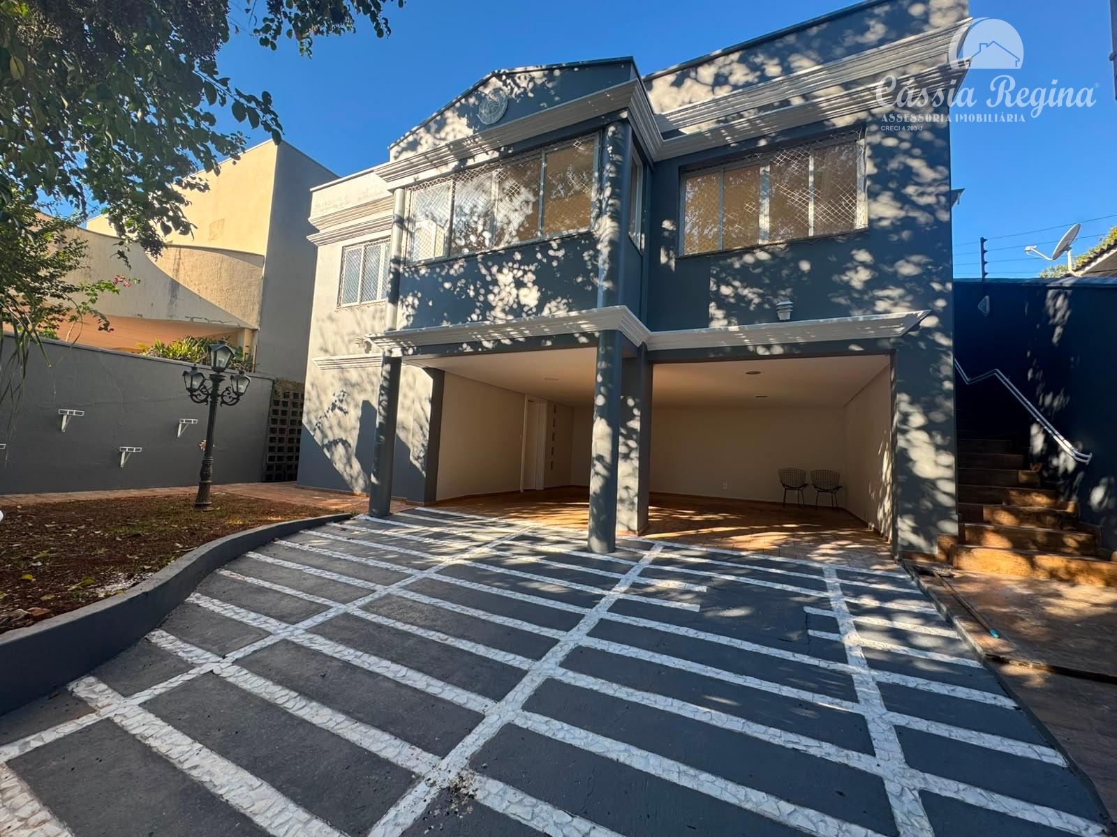 Sobrado com 3 suites para locação, Centro, FOZ DO IGUACU - PR