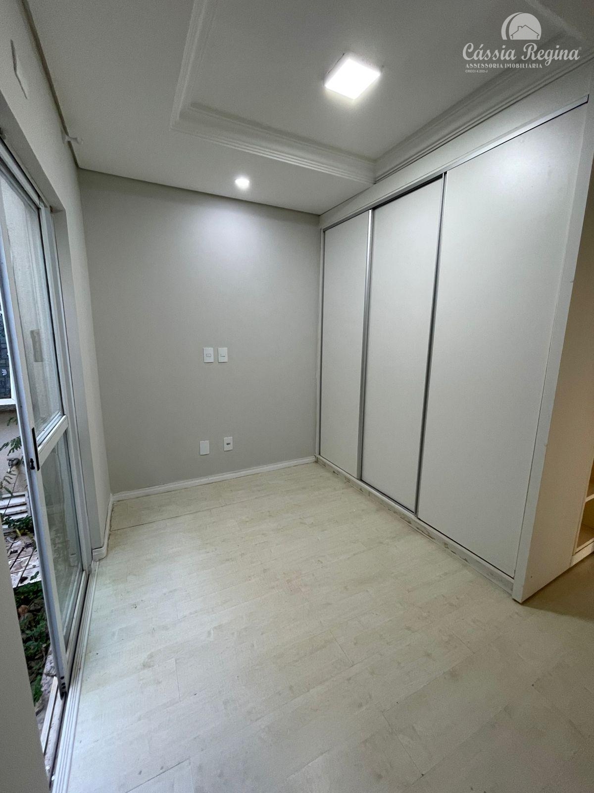 Sobrado com 3 suites para locação, Centro, FOZ DO IGUACU - PR