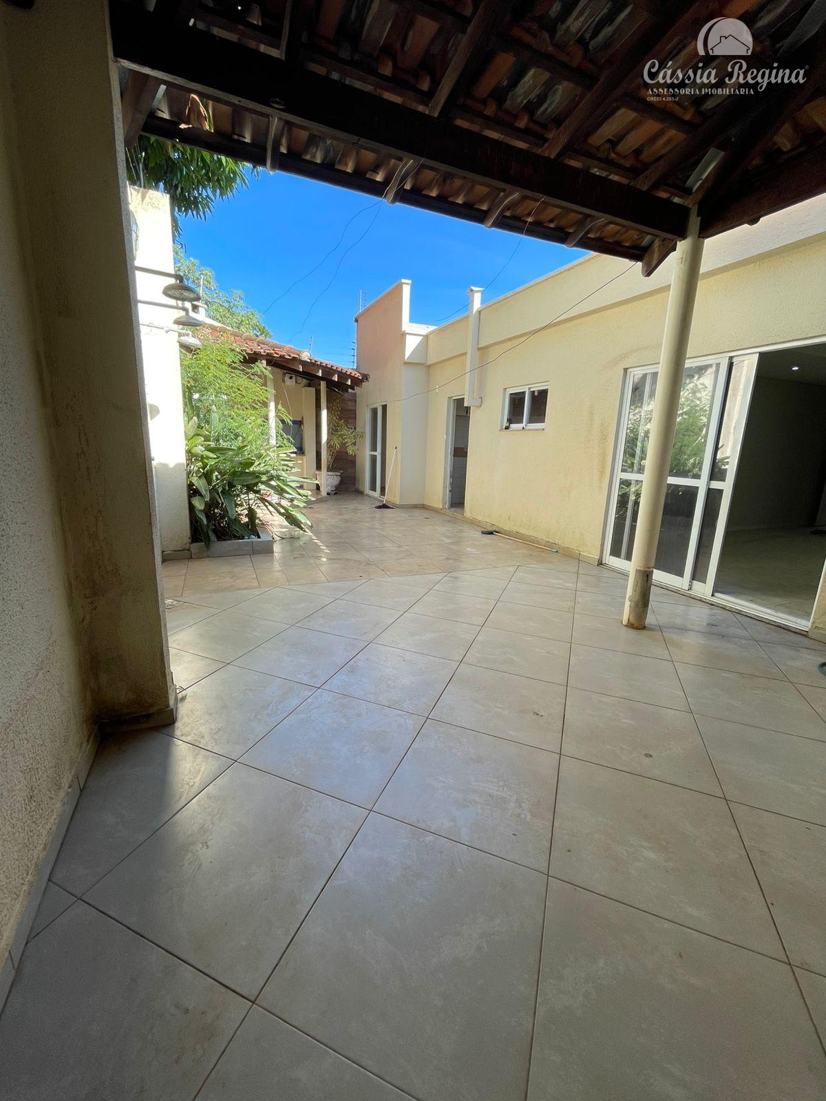Sobrado com 3 suites para locação, Centro, FOZ DO IGUACU - PR
