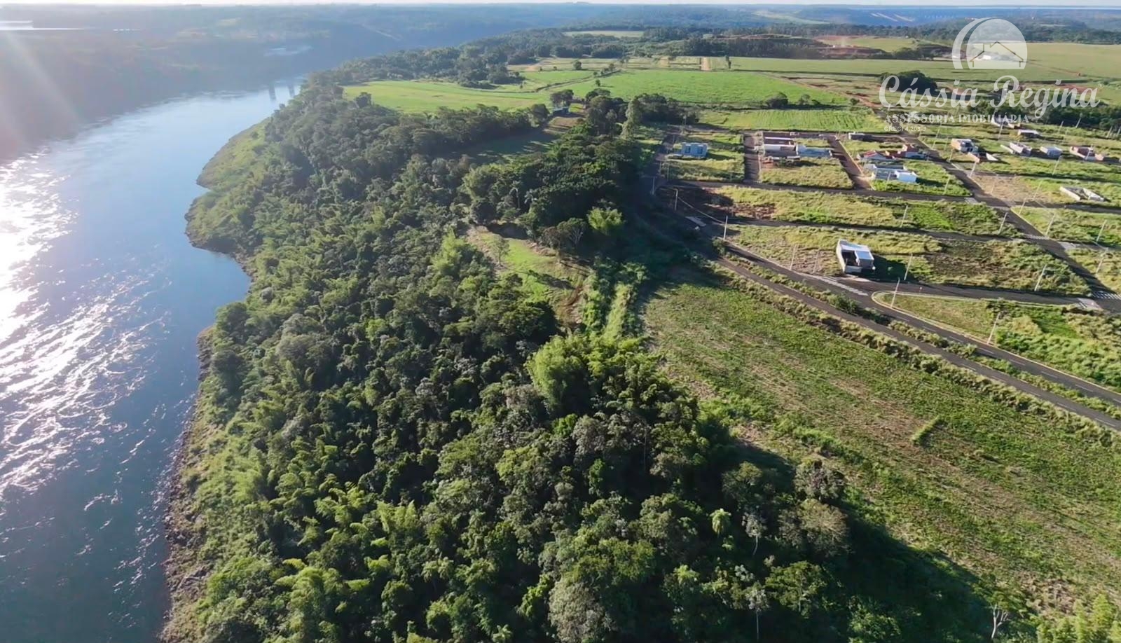Terreno à venda 210m², localizado no Loteamento Ecoville II  Região Norte.