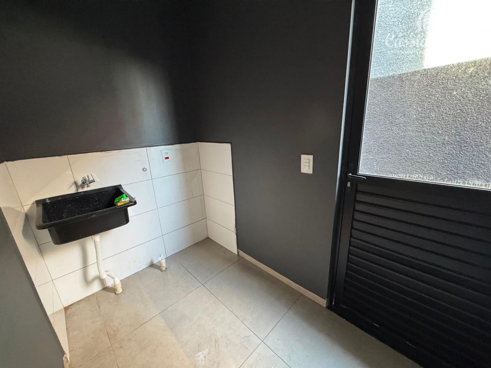 Casa com 3 dormitórios para locação, sendo 1 suíte em FOZ DO IGUACU - PR