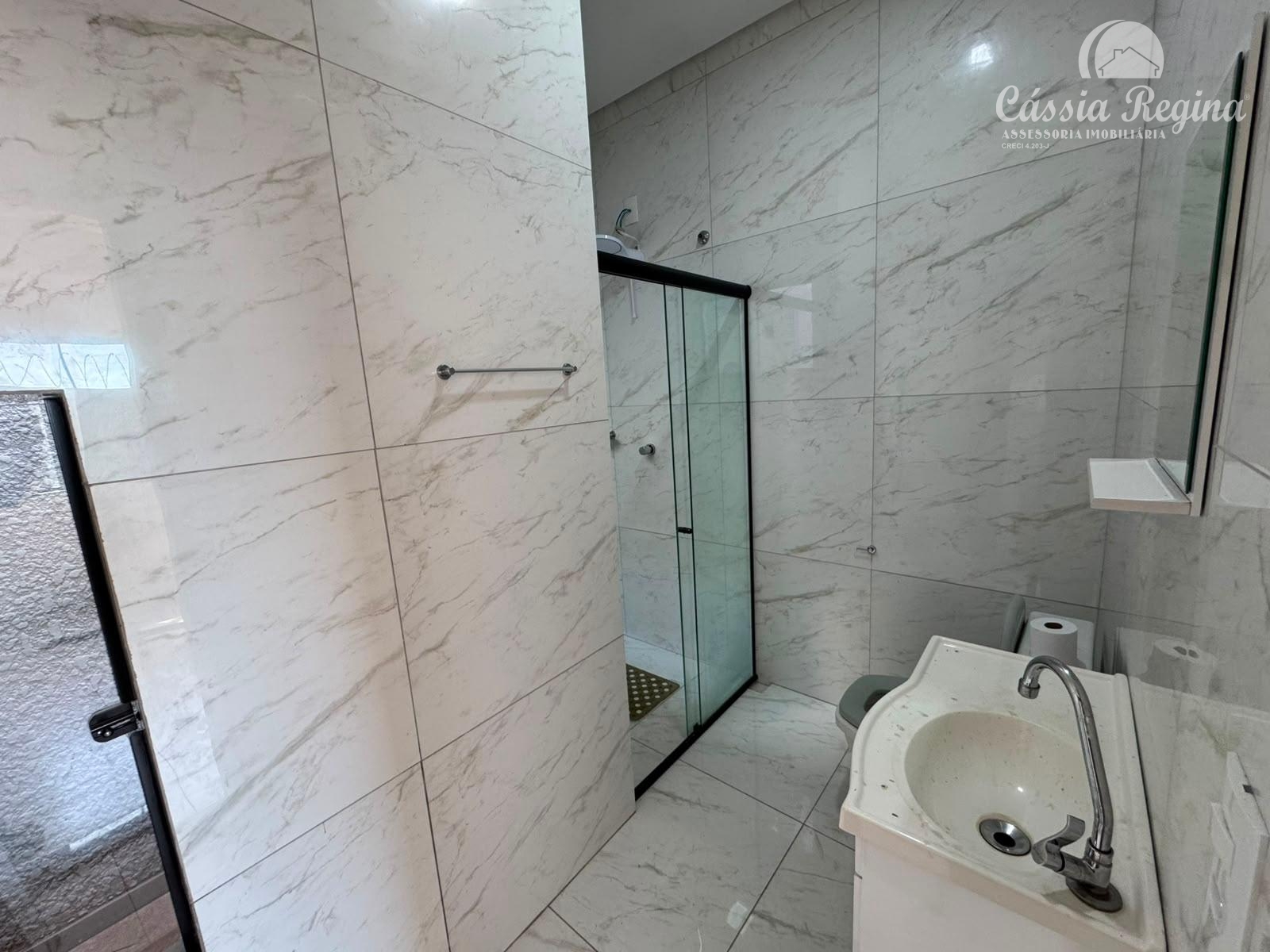 Casa com 3 dormitórios para locação, sendo 1 suíte em FOZ DO IGUACU - PR